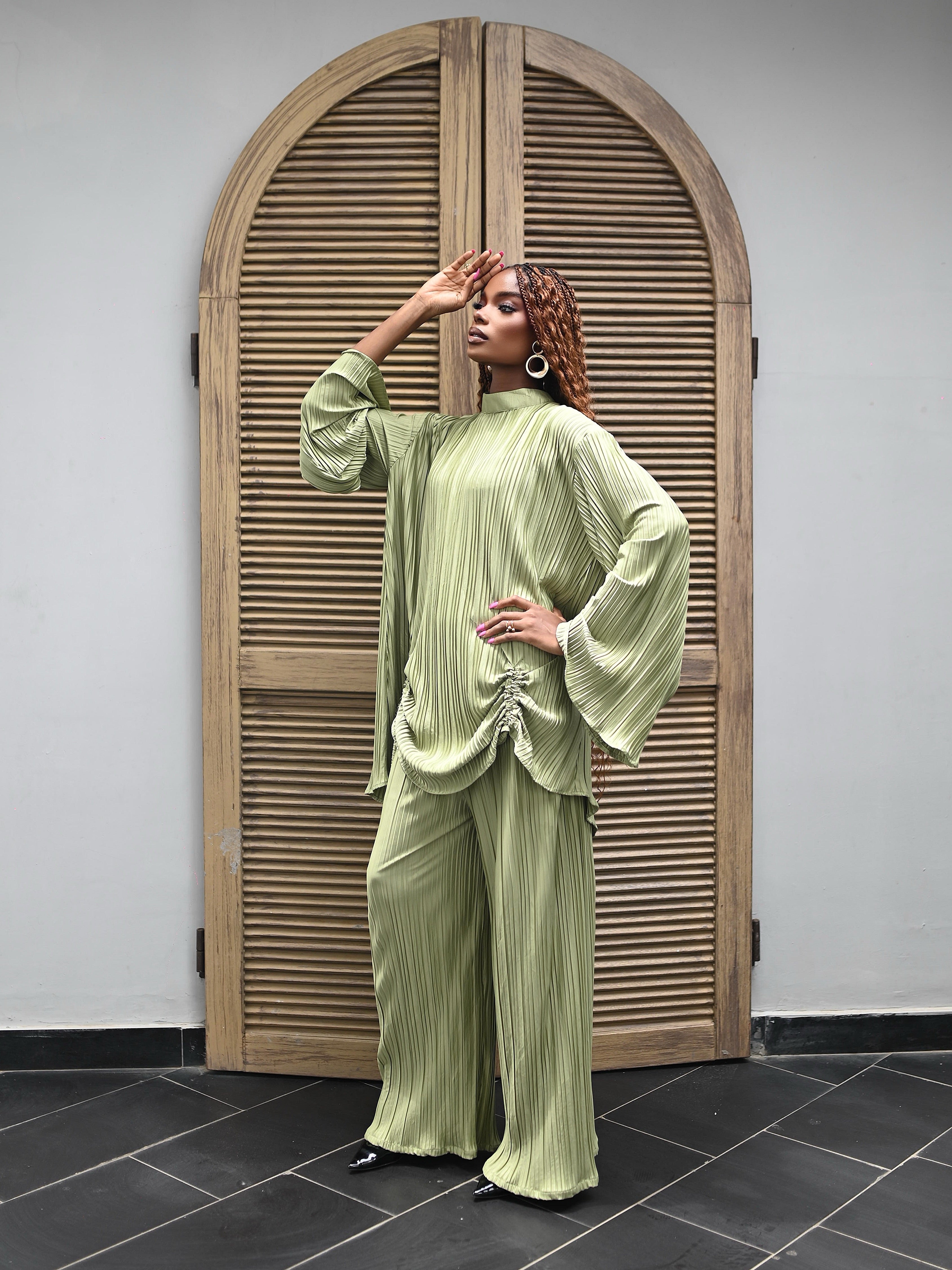 OLIVE LIYA PLEAT SET