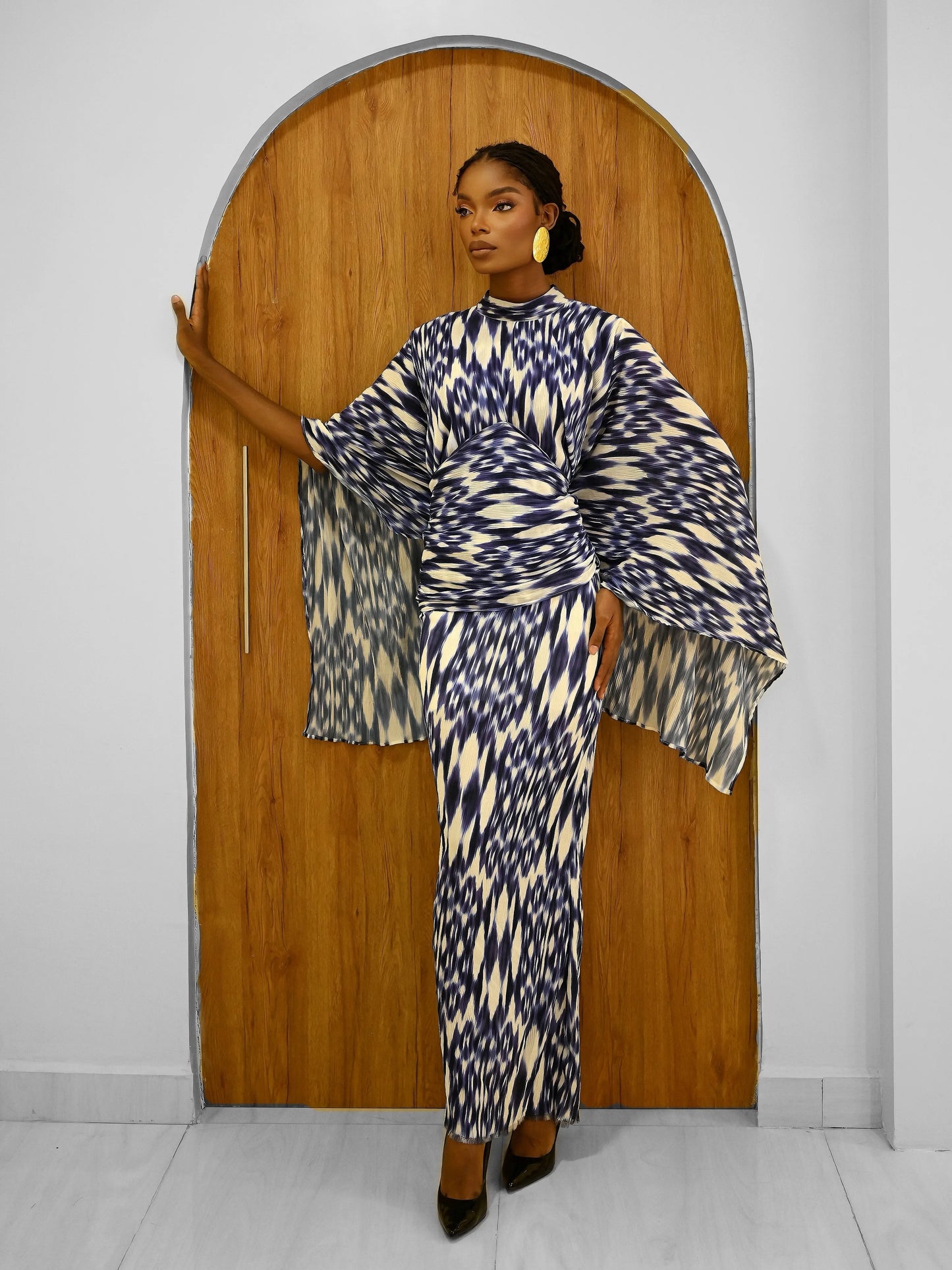 MONA PLEATED  BLUE CAFTAN