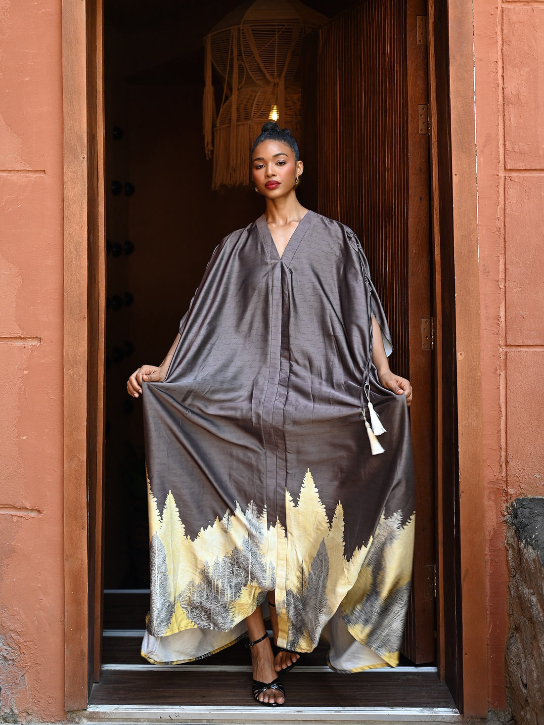 SURI KAFTAN - GREY